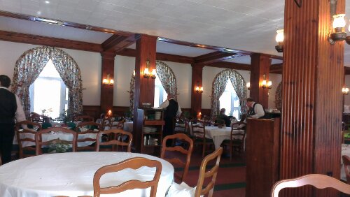diningroom.jpg travel and technology